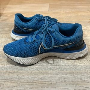 Nike Fly Knit Running Shoes MENS